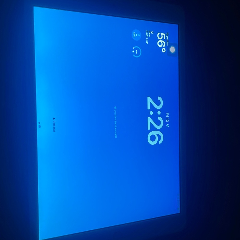 Second hand 32 GB  rose gold iPad